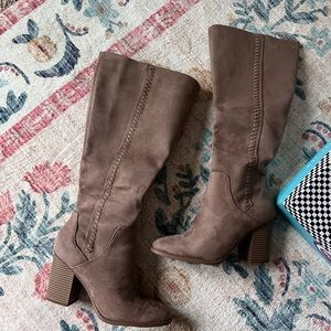 Taupe heeled boots